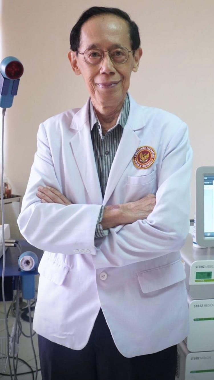 Dr. James Chen